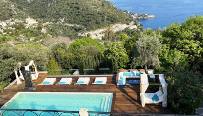 Luxurious studio suite near Monaco with sea view